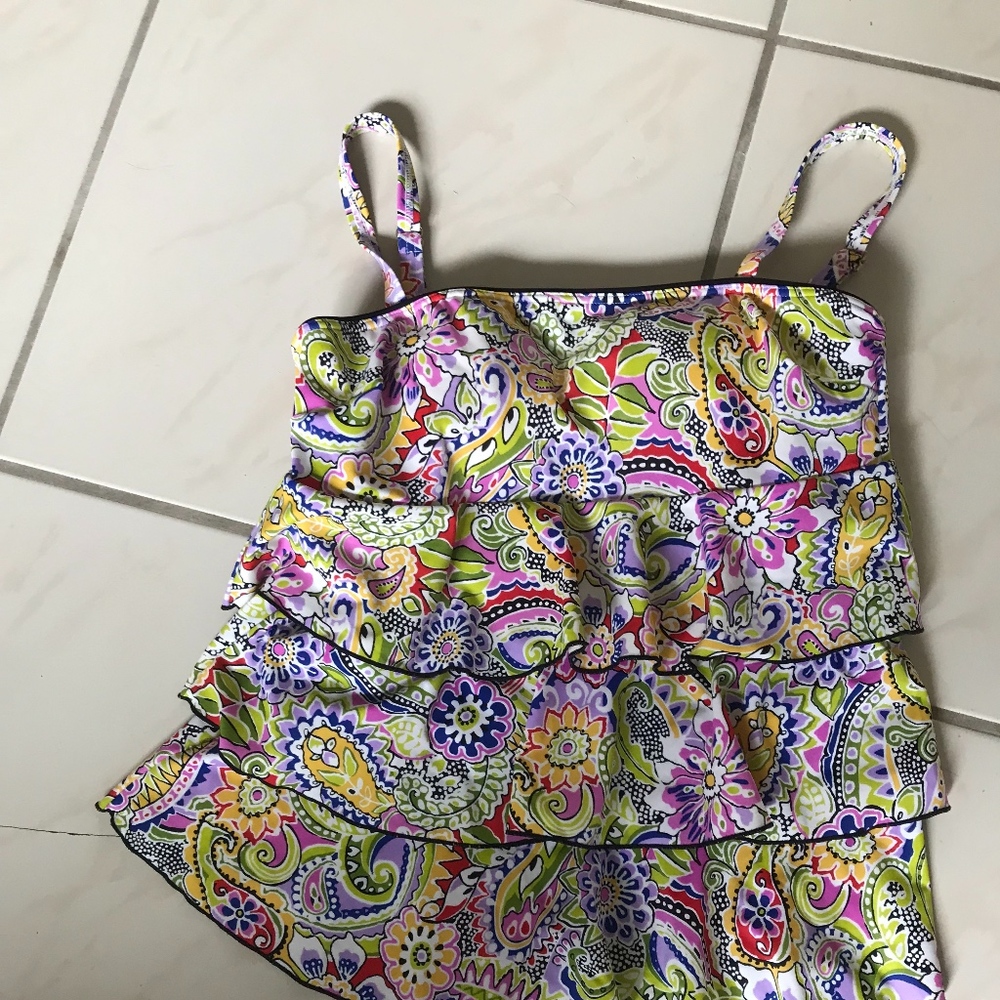 Ruffled Tankini  Size 10